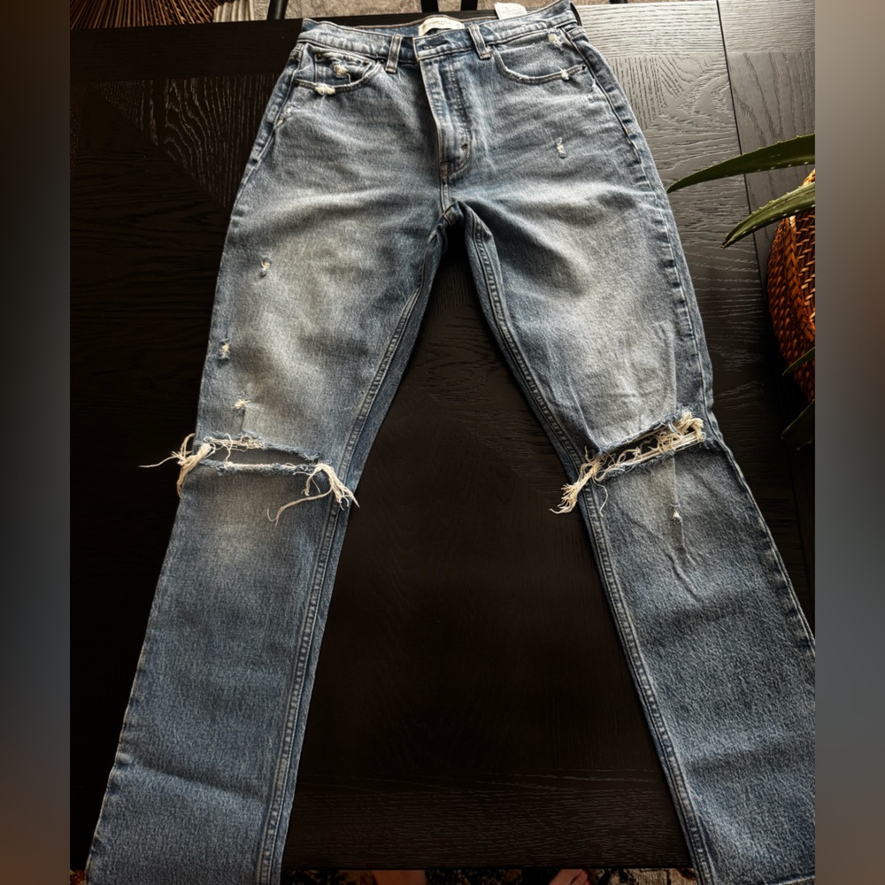 Abercrombie & Fitch 90’s Skinny High-Rise Jeans